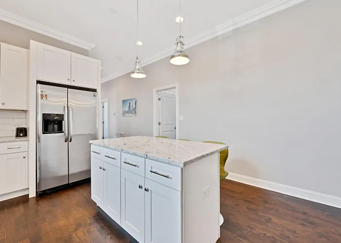 Modern, Spacious 3br Minutes To Downtown!