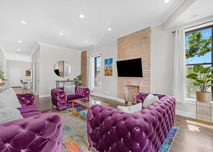 Apartment Modern, Spacious 3br Minutes To Downtown! *